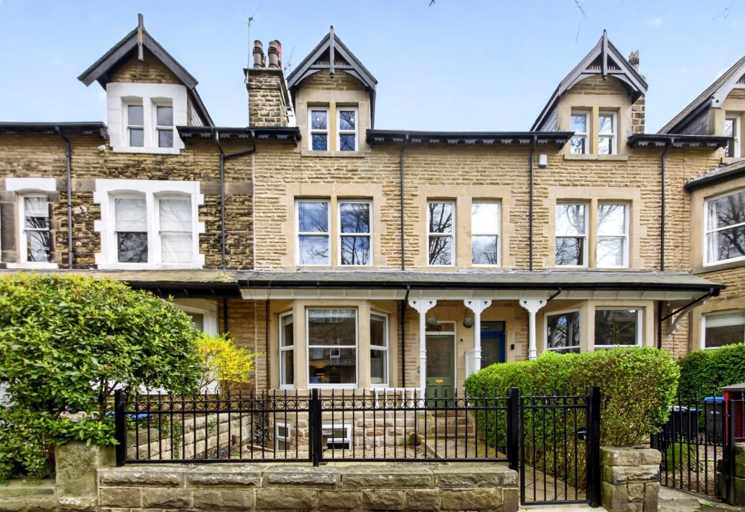 West End Avenue, Harrogate
