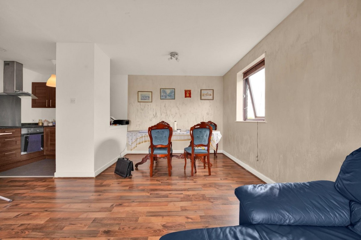Essex Road, Chadwell Heath, RM6