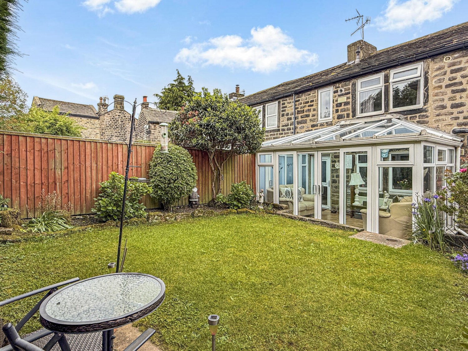 Apperley Lane, Rawdon, Leeds