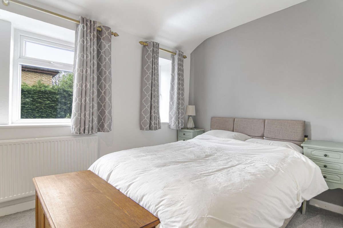 Apperley Lane, Rawdon, Leeds