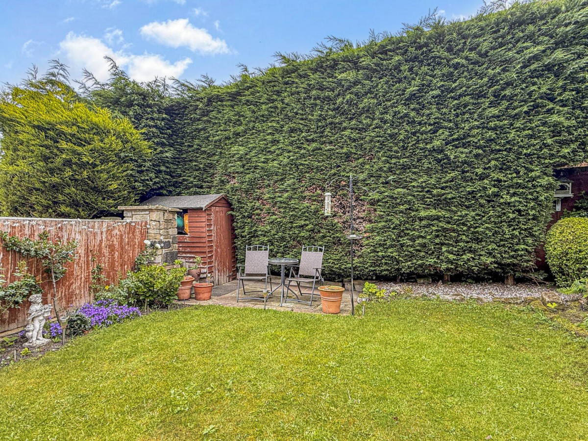 Apperley Lane, Rawdon, Leeds