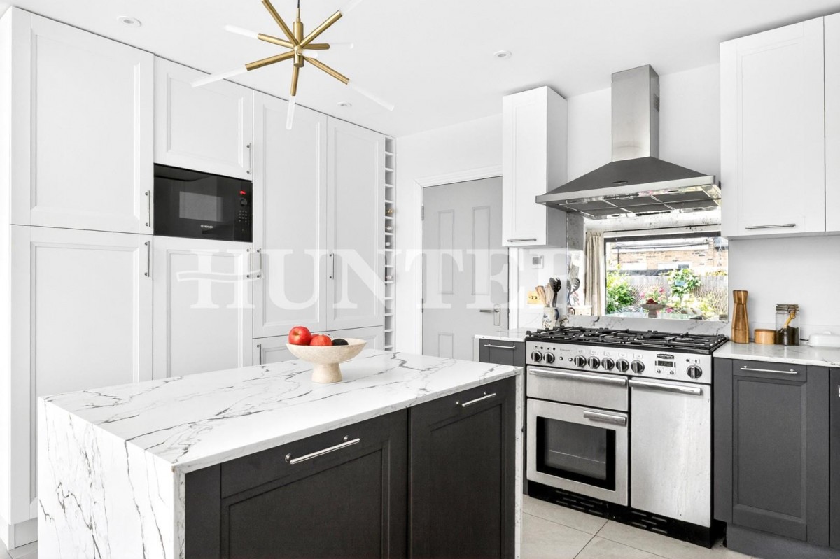 Teynton Terrace, London, N17