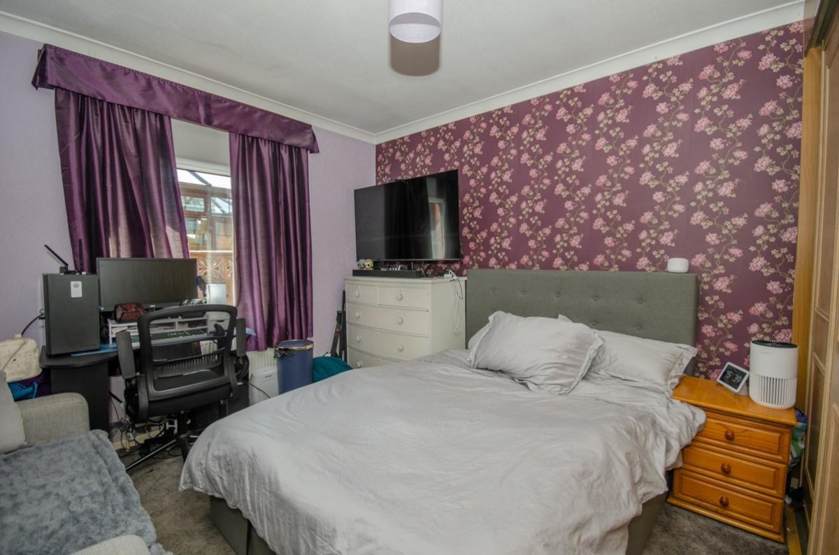 Badminton Road, Winterbourne, Bristol, BS36 1AH
