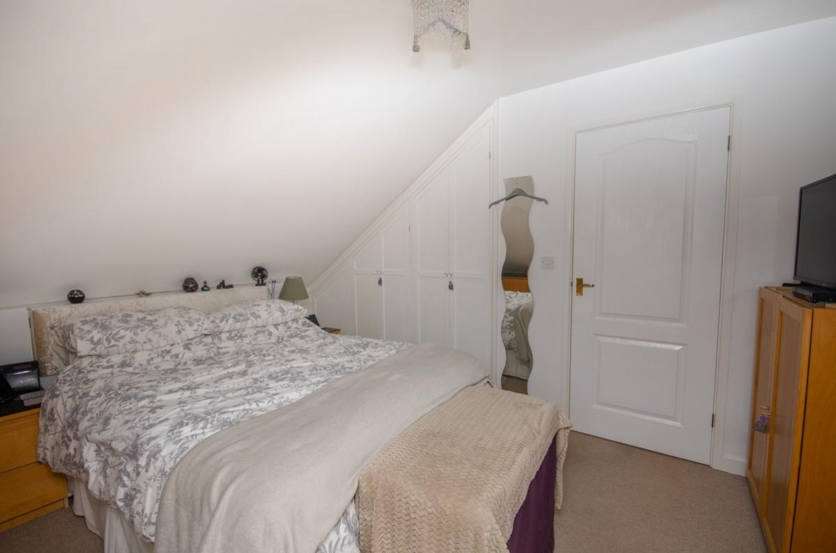 Badminton Road, Winterbourne, Bristol, BS36 1AH