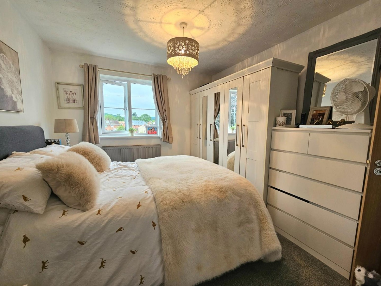 Manor Avenue, Cam, Dursley