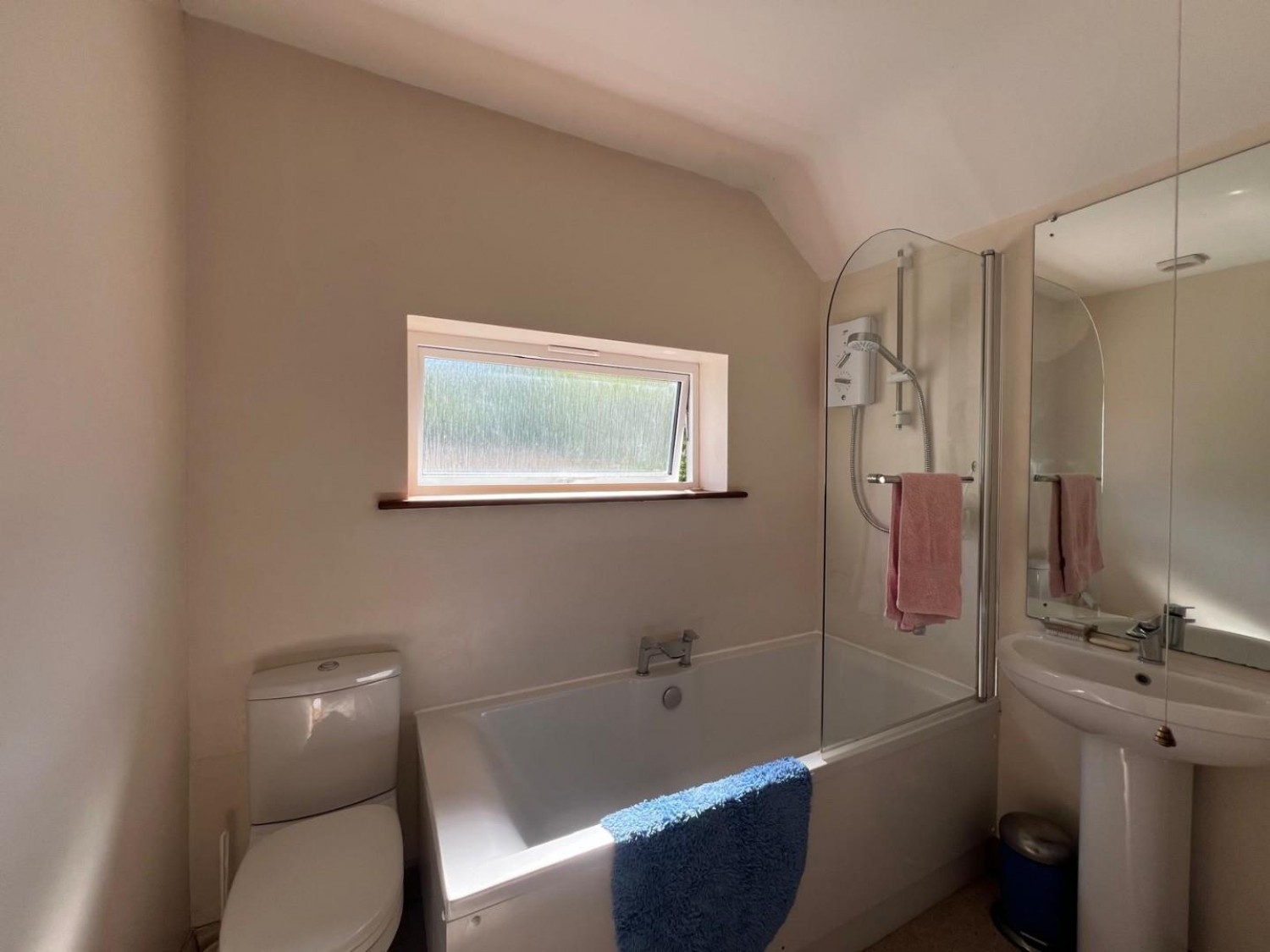 Cambridge Avenue, Dursley GL11