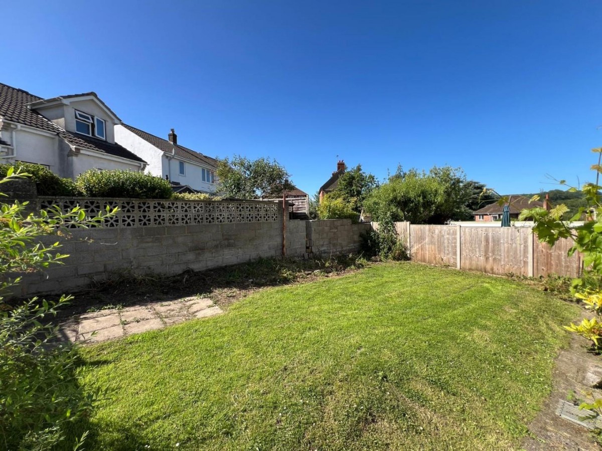 Cambridge Avenue, Dursley GL11