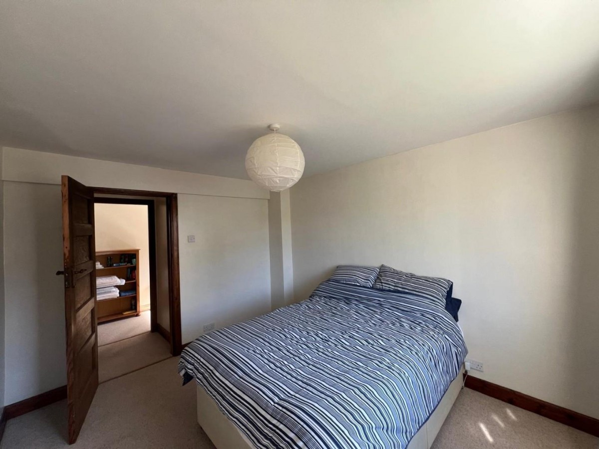 Cambridge Avenue, Dursley GL11