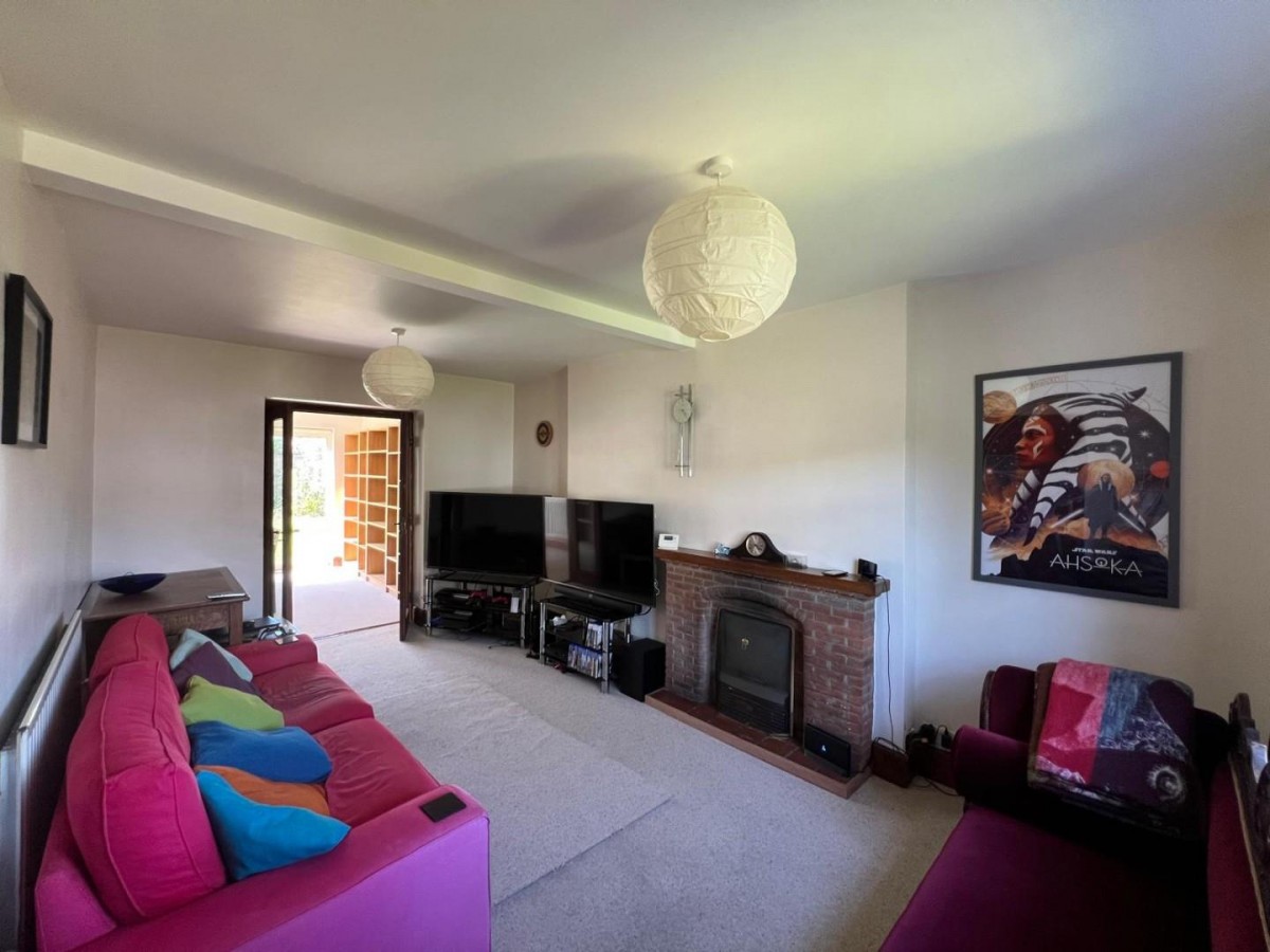 Cambridge Avenue, Dursley GL11