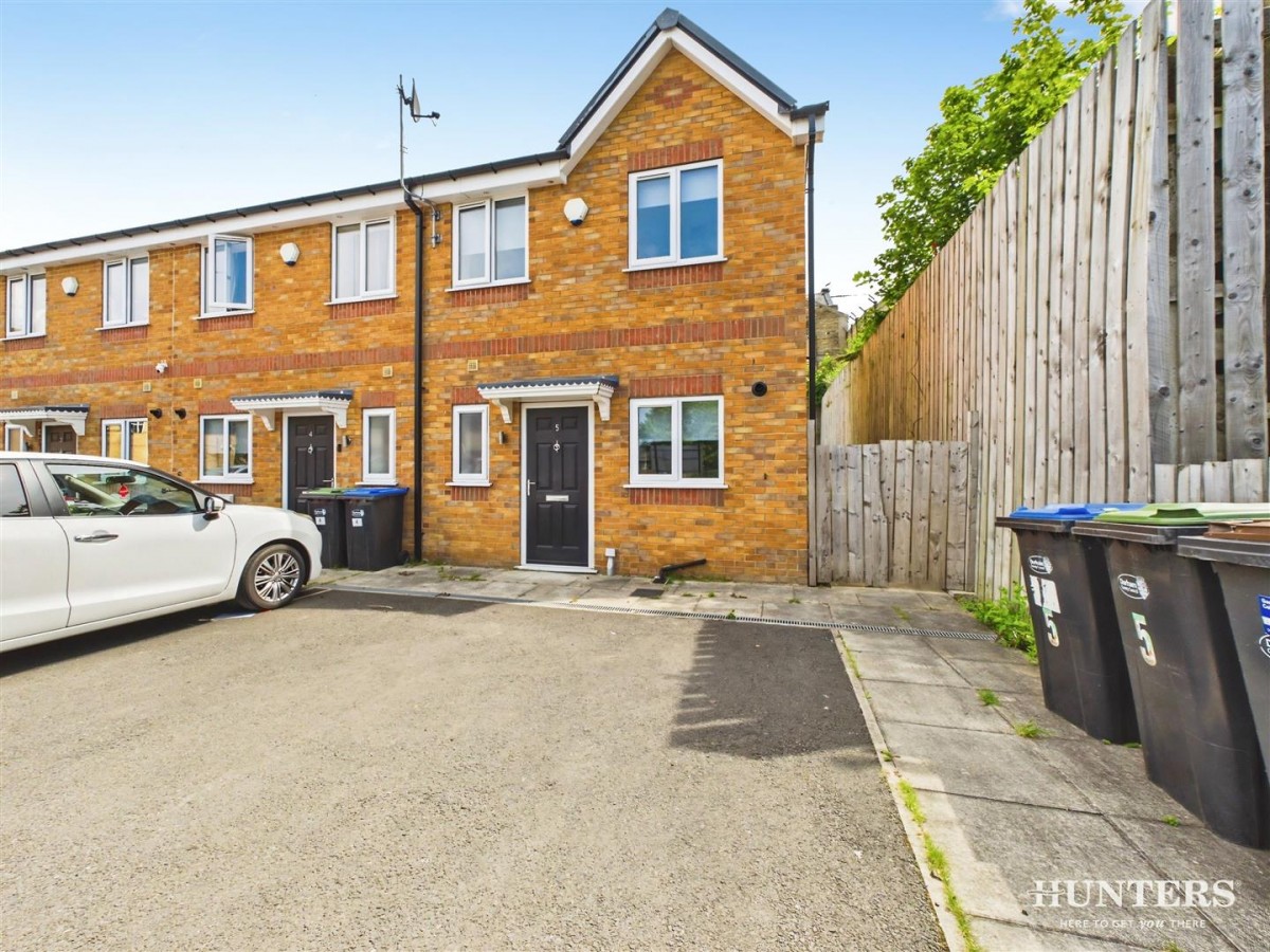 West Row, Consett