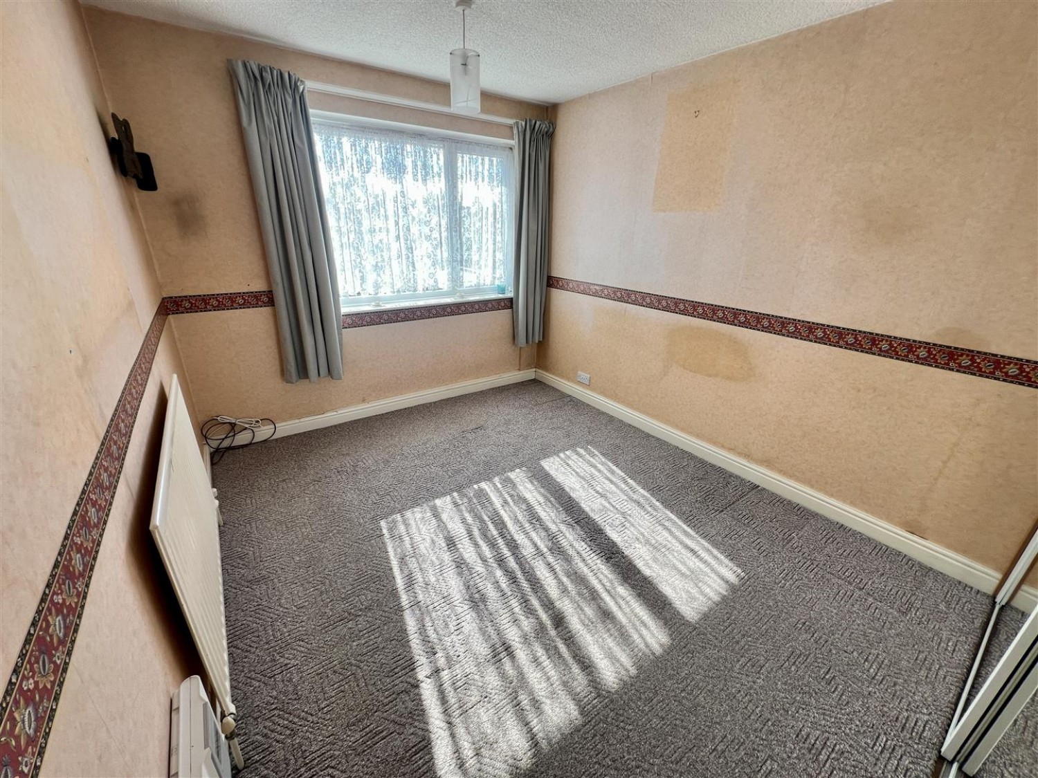 Oakleigh Walk, Kingswinford, DY6 7HB