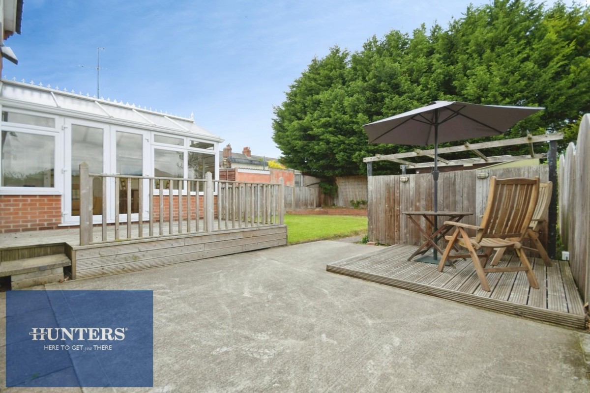 Tapton View Road, Stonegravels, Chesterfield, S41 7JU