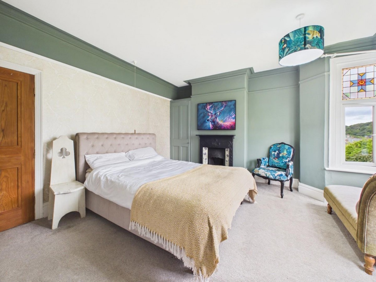 Priestthorpe Road, Bingley, BD16 4LL