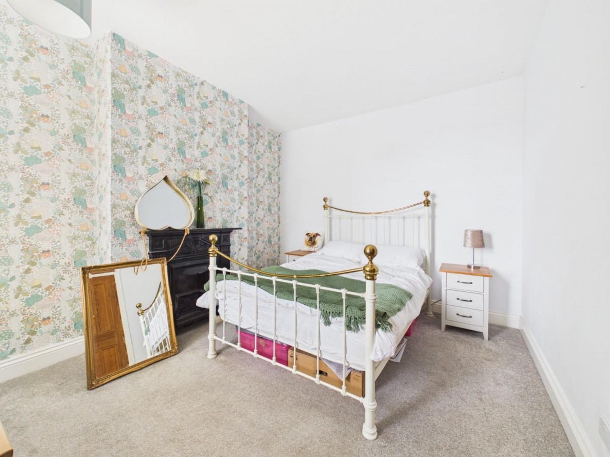 Priestthorpe Road, Bingley, BD16 4LL