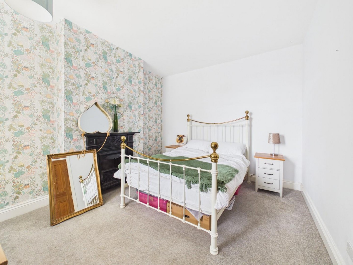 Priestthorpe Road, Bingley, BD16 4LL