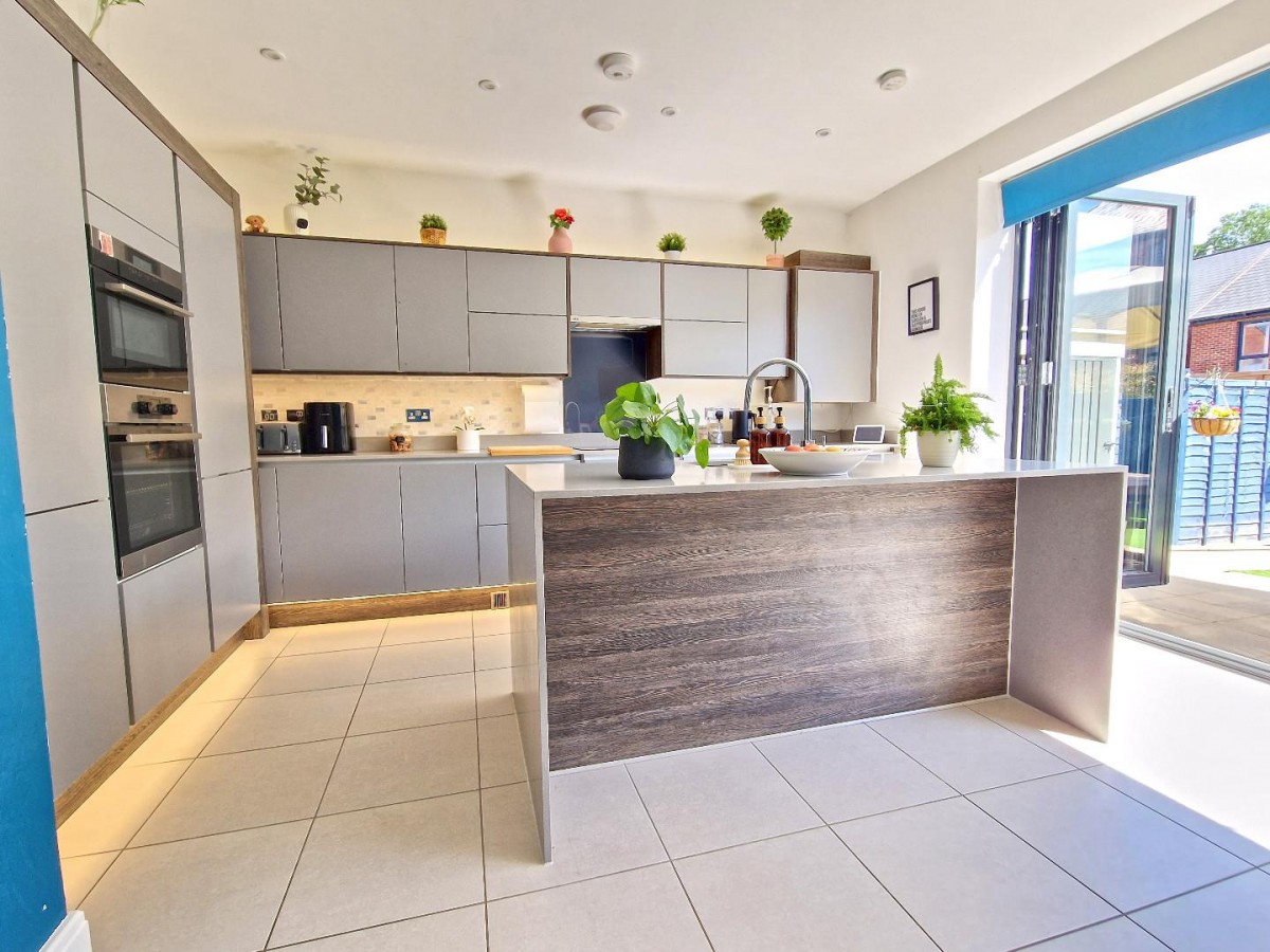 Lindh Road, Upper Heyford, Bicester