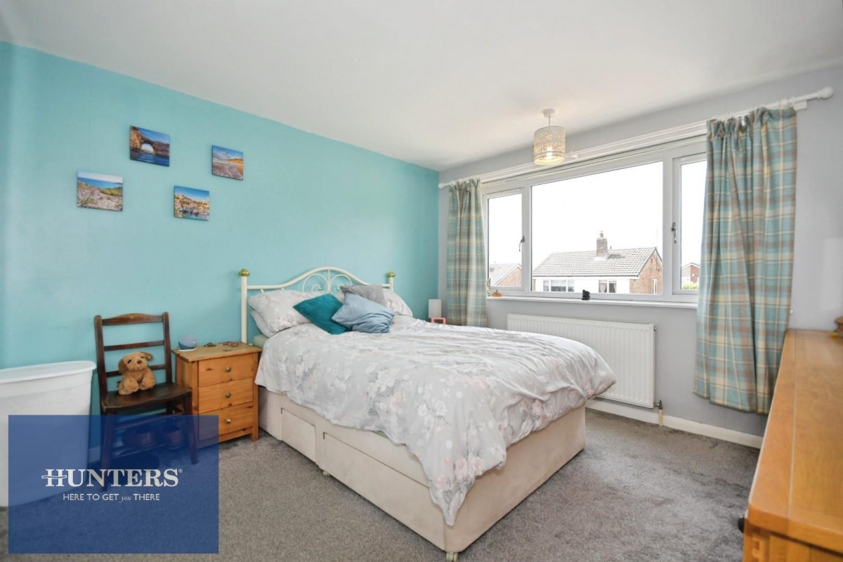 Lydford Avenue, Old Whittington, Chesterfield, S41 9HR