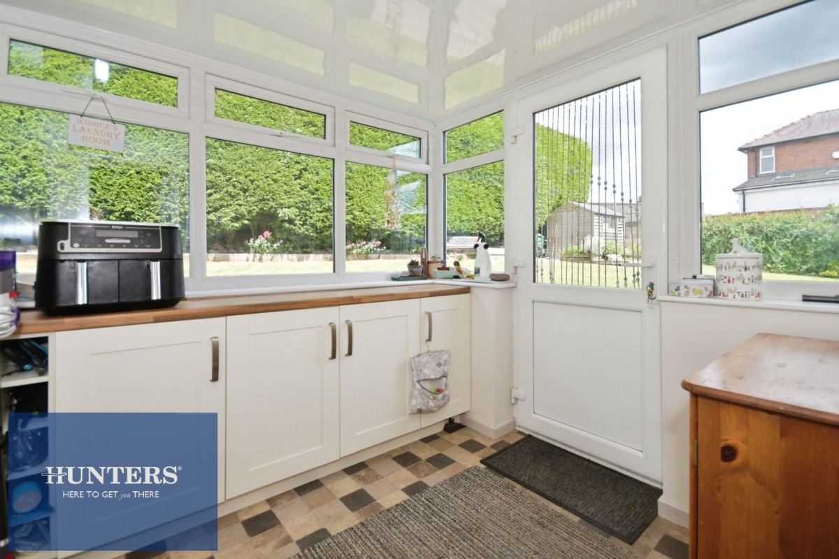 Lydford Avenue, Old Whittington, Chesterfield, S41 9HR