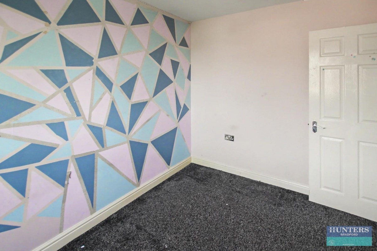 Lorne Street Bradford, West Yorkshire, BD4 7PS