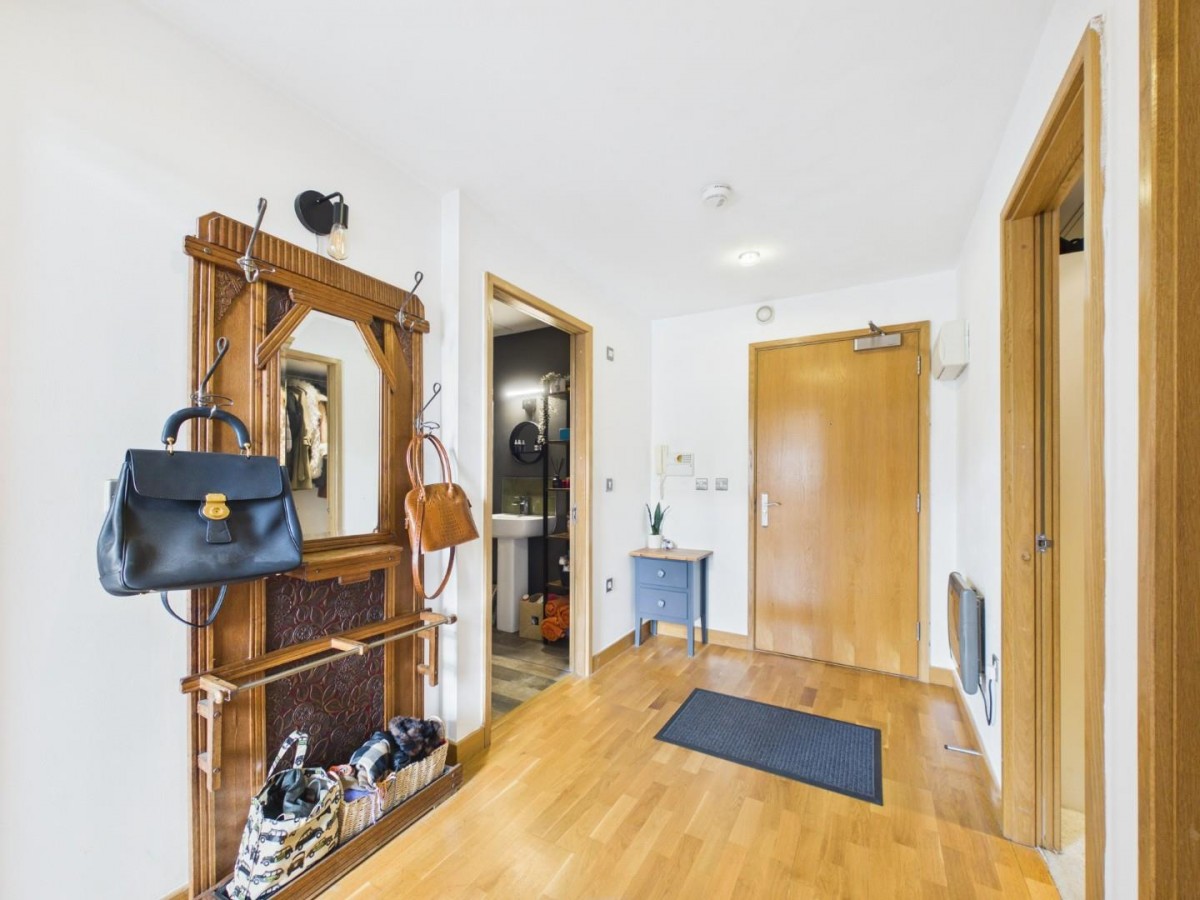 Salts Mill Road, Shipley