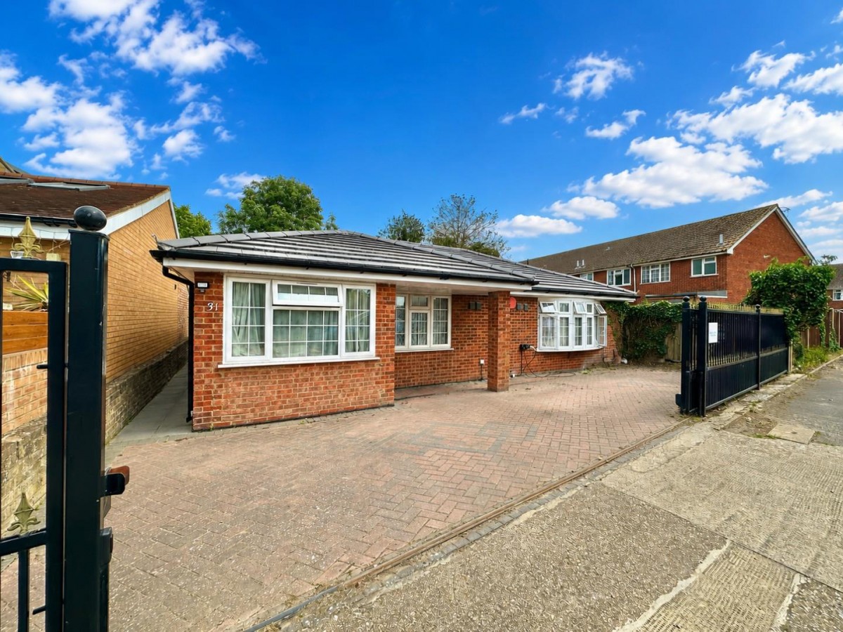 Manor Lane, Harlington, Hayes