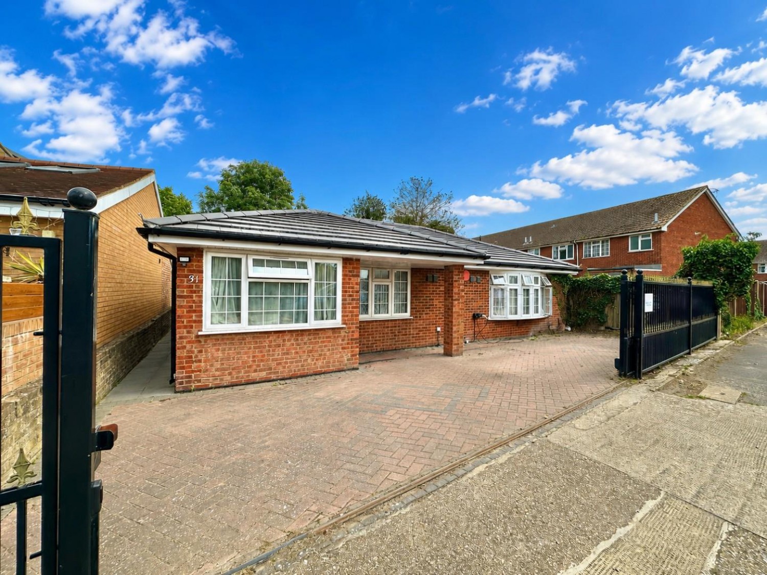 Manor Lane, Harlington, Hayes