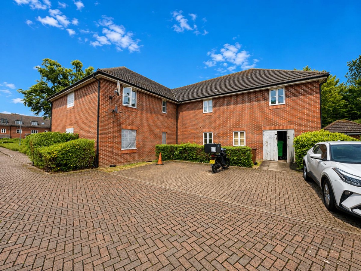 Reid Close, Hayes