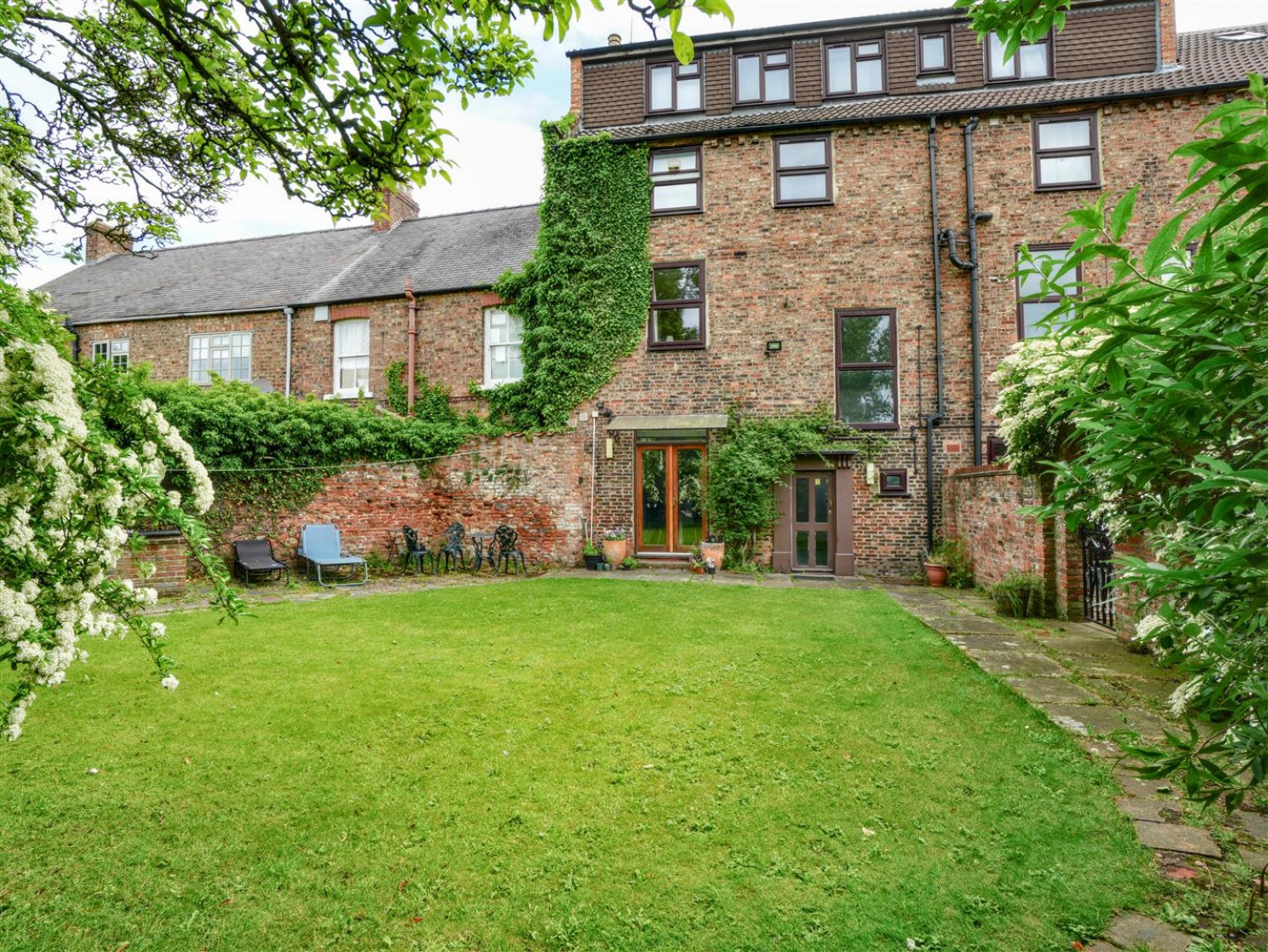 Long Street, Easingwold, York, YO61 3HY