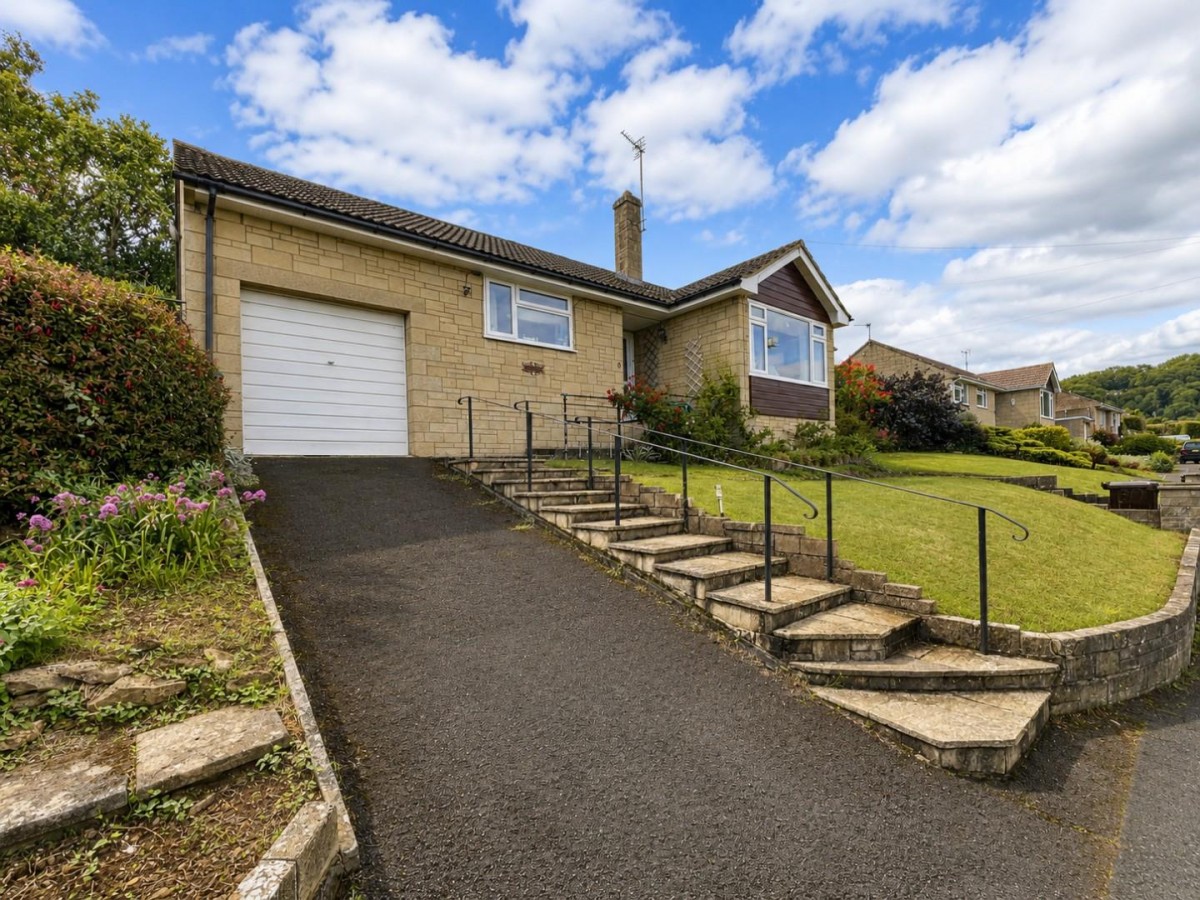 Orchard Leaze, Dursley