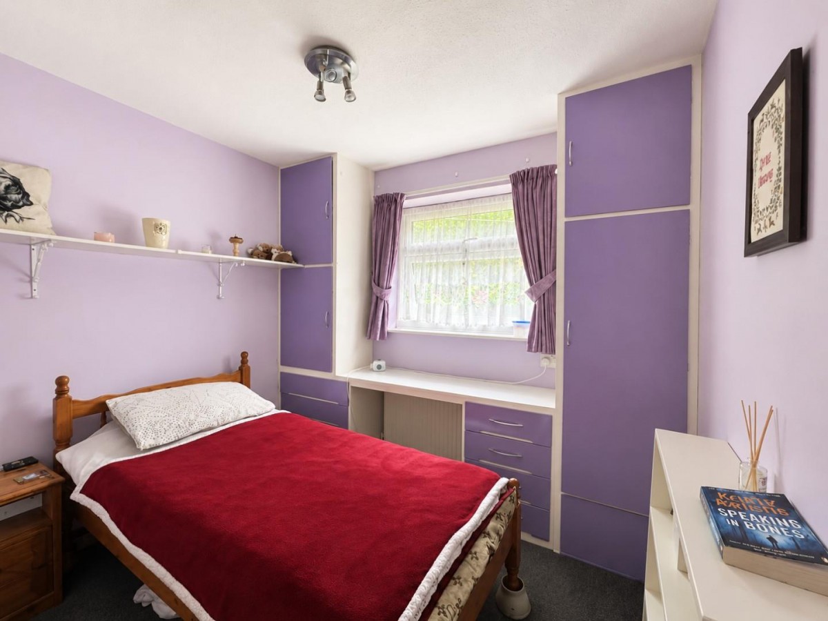 Orchard Leaze, Dursley