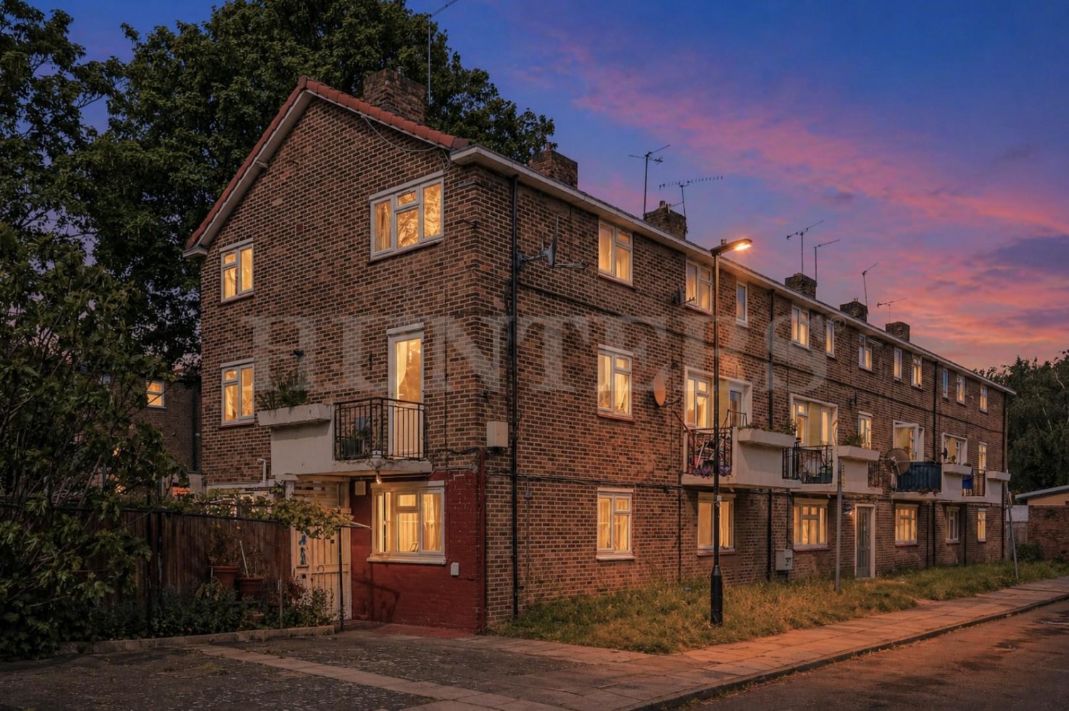 Lawrence Close, London