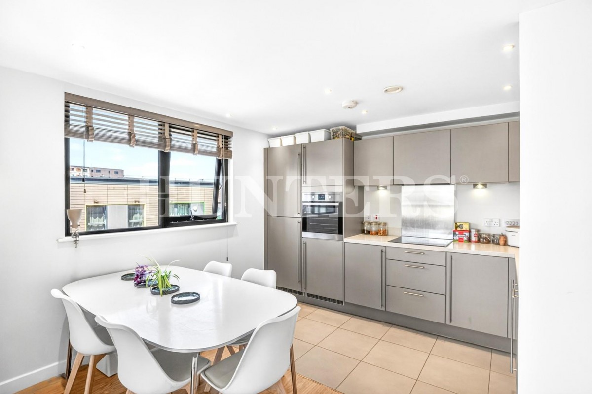 Egret Heights, Tottenham, N17