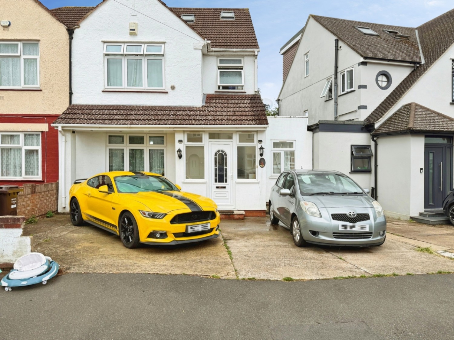 Chatsworth Crescent Road, TW3 2PE