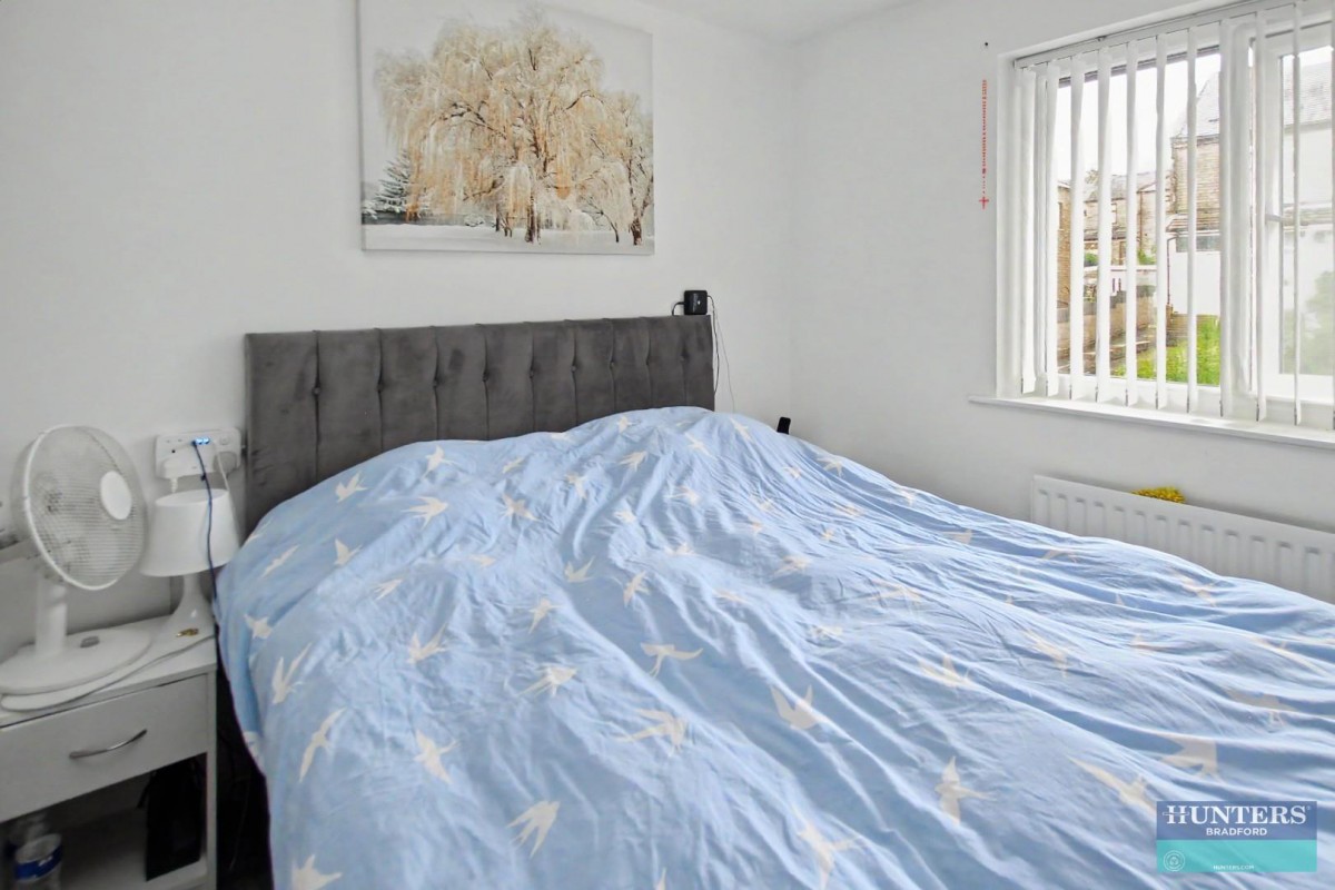 Winnard Row, Off Birch lane, Bradford, BD5 8NZ