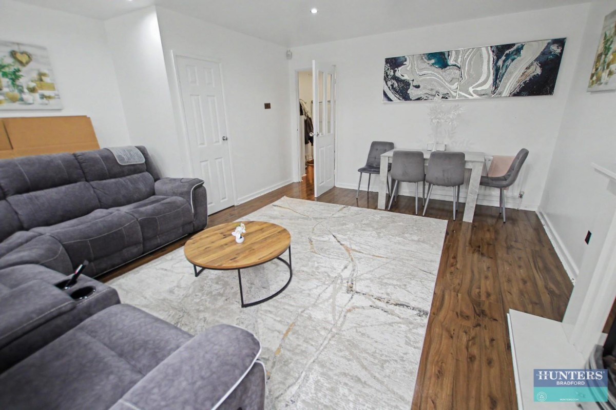 Winnard Row, Off Birch lane, Bradford, BD5 8NZ