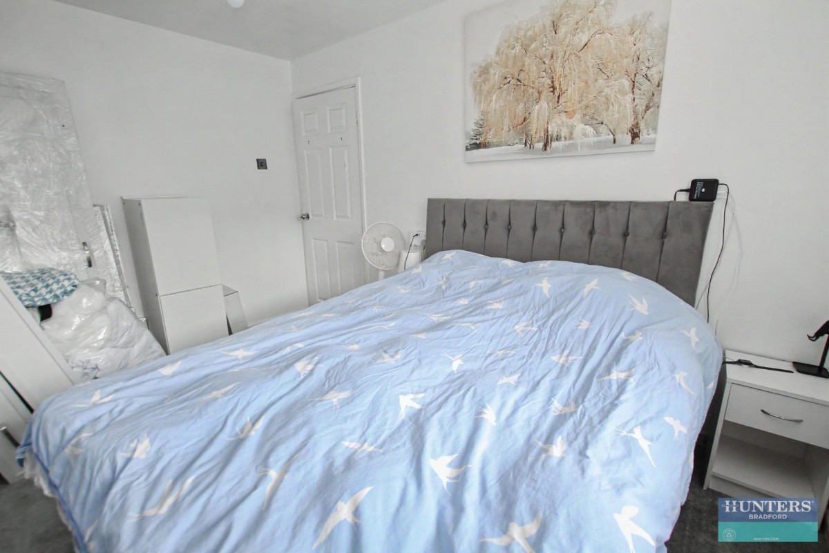 Winnard Row, Off Birch lane, Bradford, BD5 8NZ