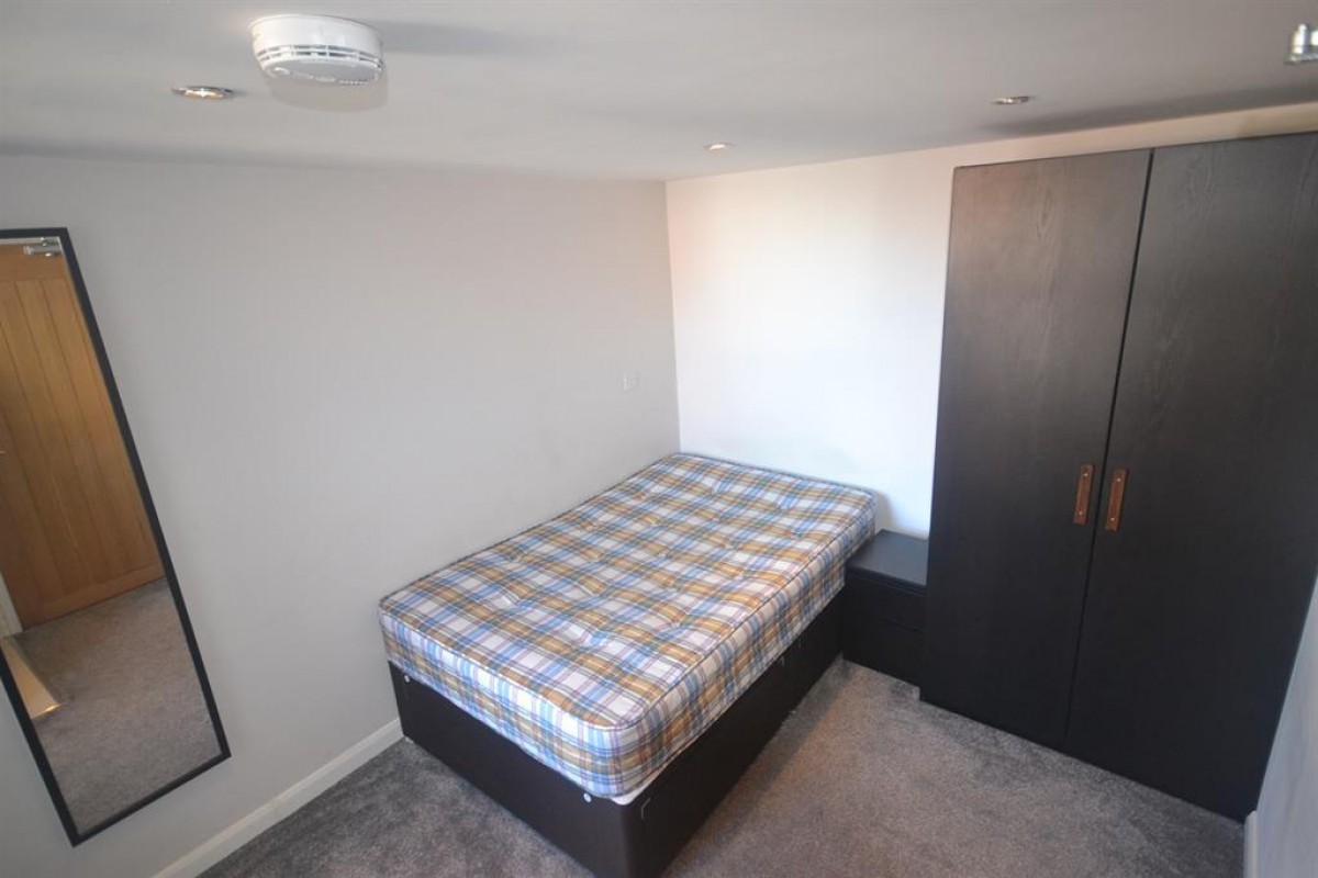 Prince Of Wales Avenue, Reading, RG30 2UR