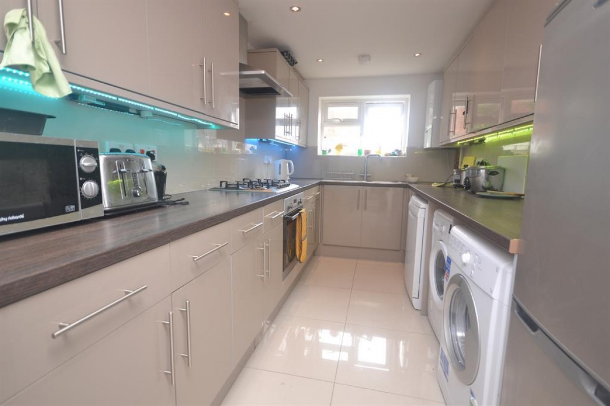 Prince Of Wales Avenue, Reading, RG30 2UR