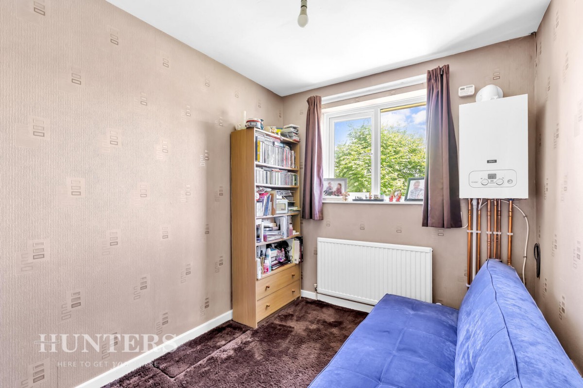 Chichester Close, Smithy Bridge OL15 8QL