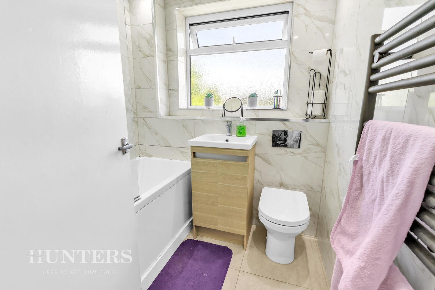 Chichester Close, Smithy Bridge OL15 8QL
