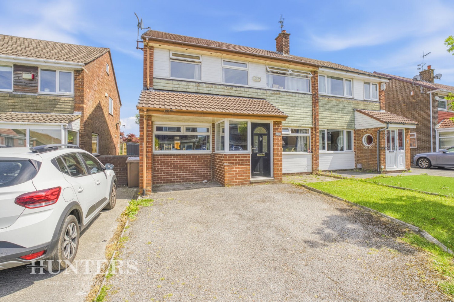 Chichester Close, Smithy Bridge OL15 8QL