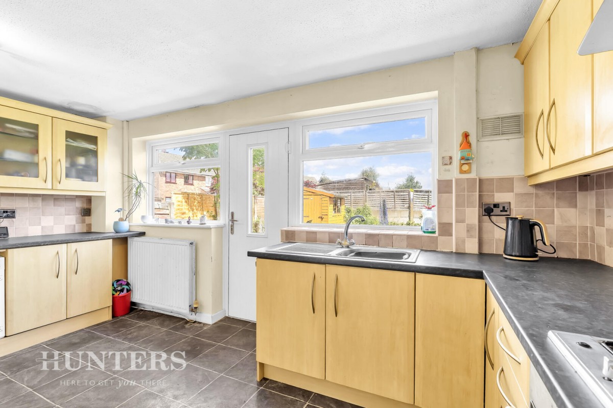 Chichester Close, Smithy Bridge OL15 8QL
