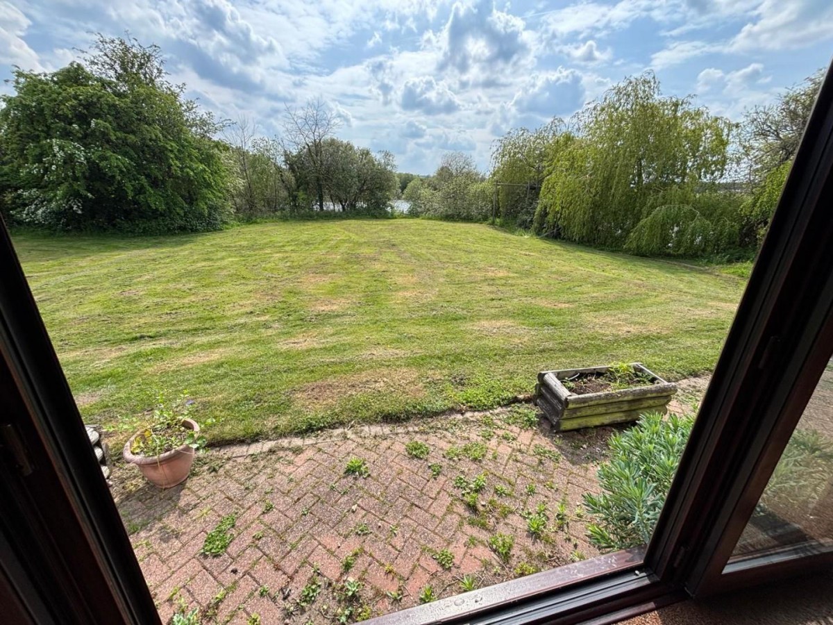Brickyard Lane, Walkeringham, Doncaster