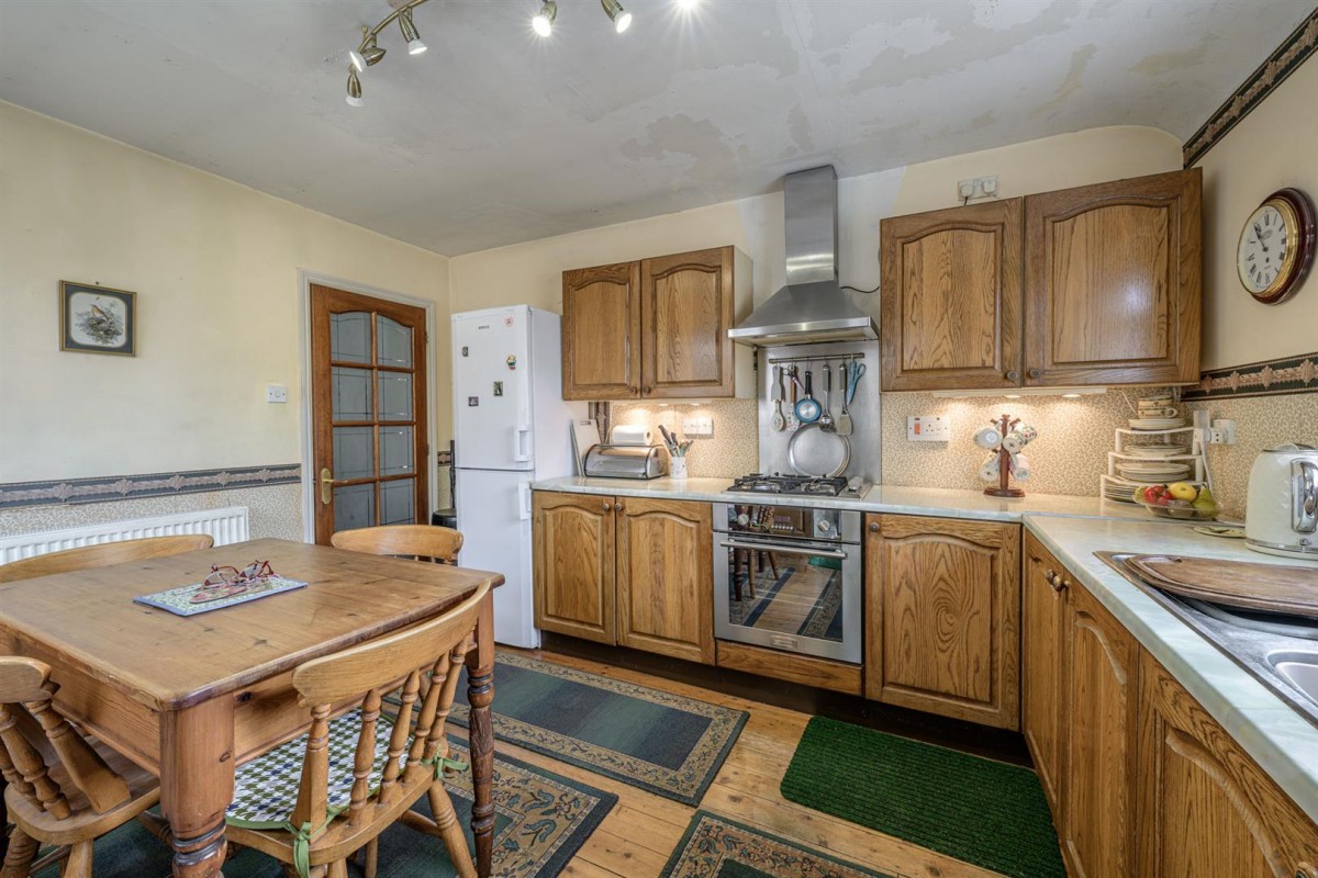 St Michael's, High Street, Kingswinford, DY6 8AA