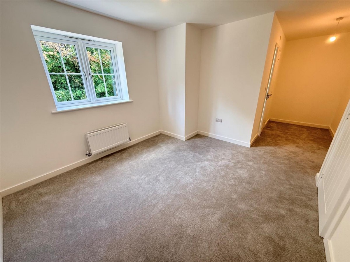 Jim Long Close, Blakedown, Kidderminster, DY10 3GW