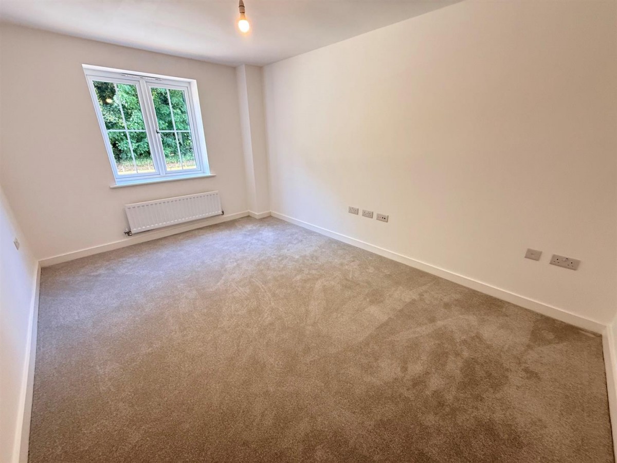 Jim Long Close, Blakedown, Kidderminster, DY10 3GW