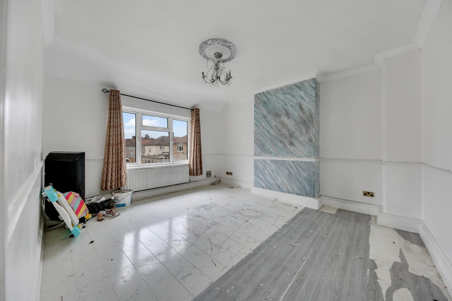 Bentry Road, Dagenham, RM8