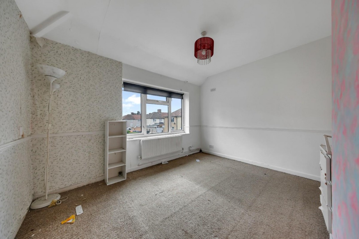 Bentry Road, Dagenham, RM8