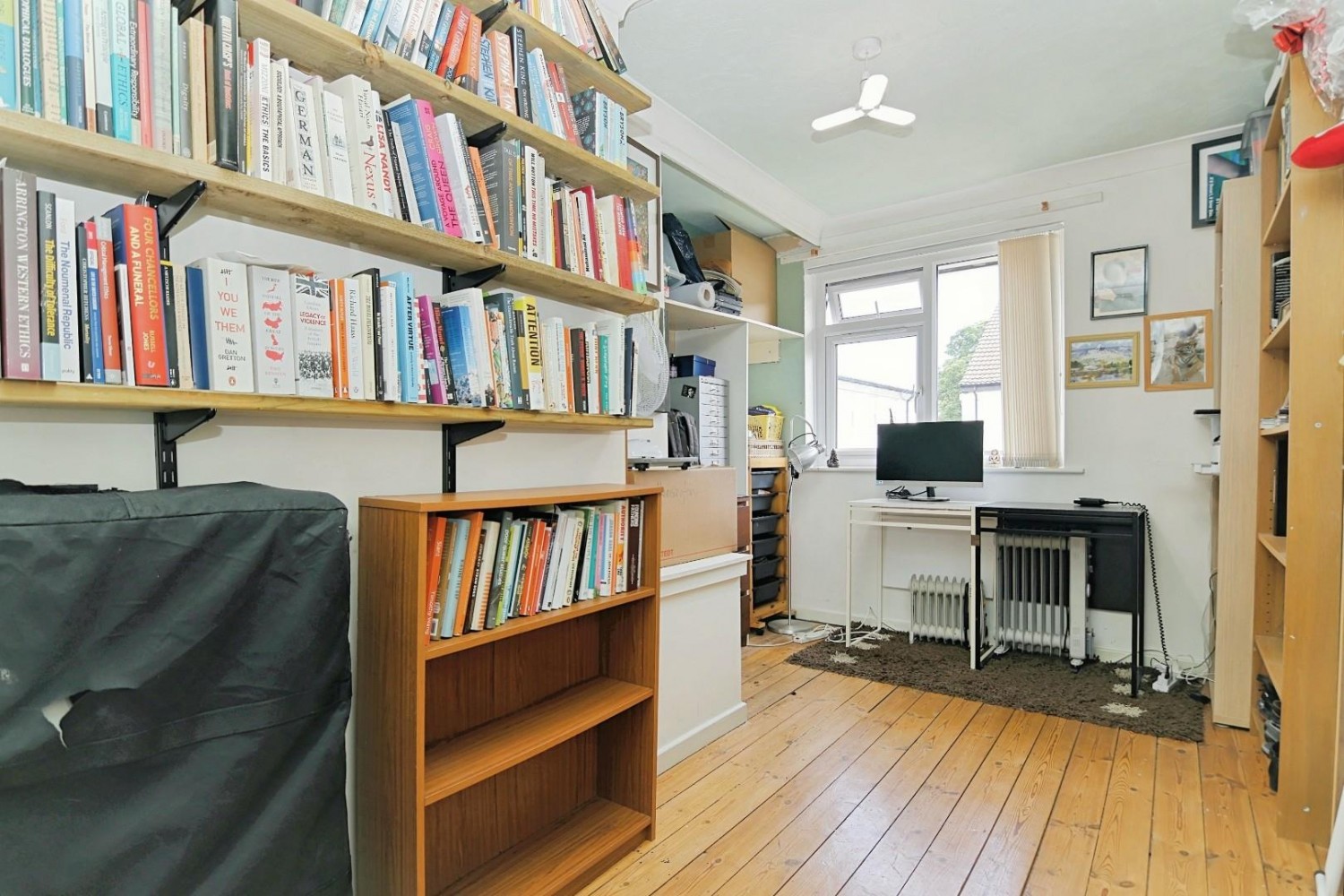 3 bedroom House for sale in Leeds And Bradford Road, Pudsey, LS28 6LT