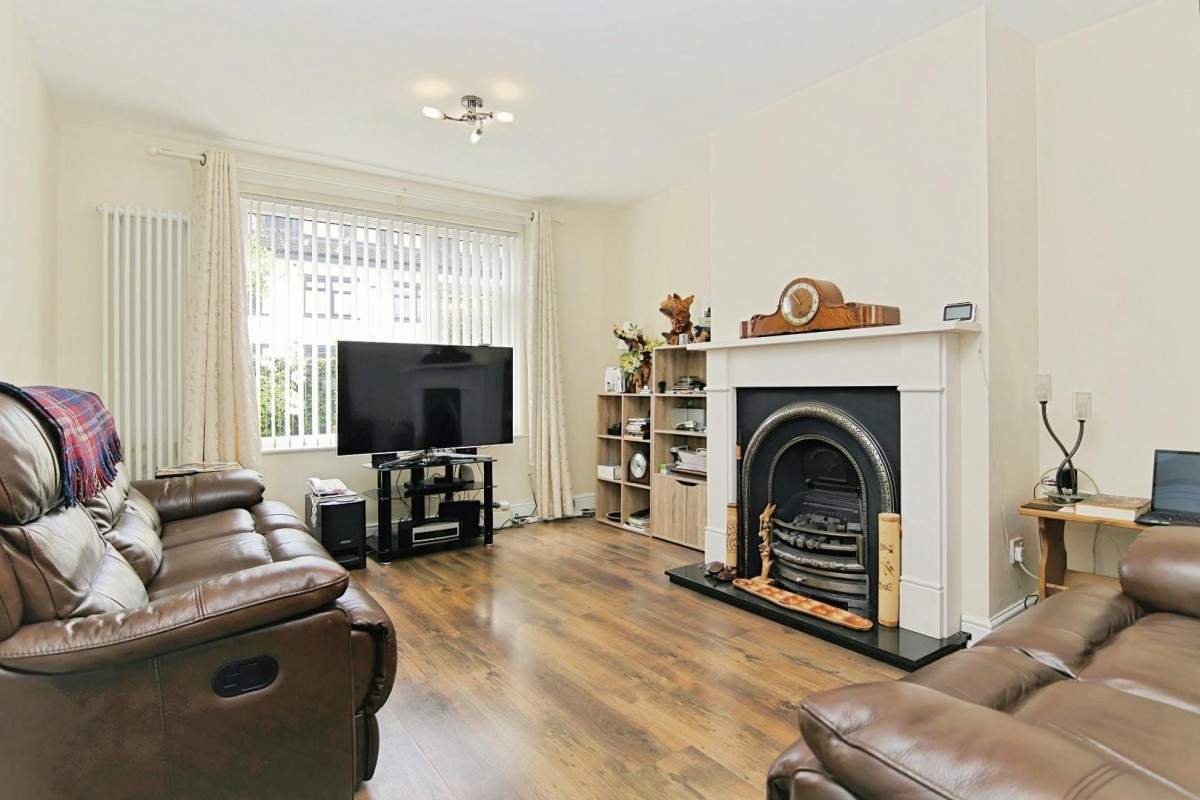 Leeds And Bradford Road, Pudsey, LS28 6LT